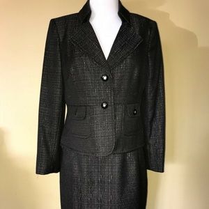 Le Suit Black & Silver Blazer/ Jacket & Skirt SET